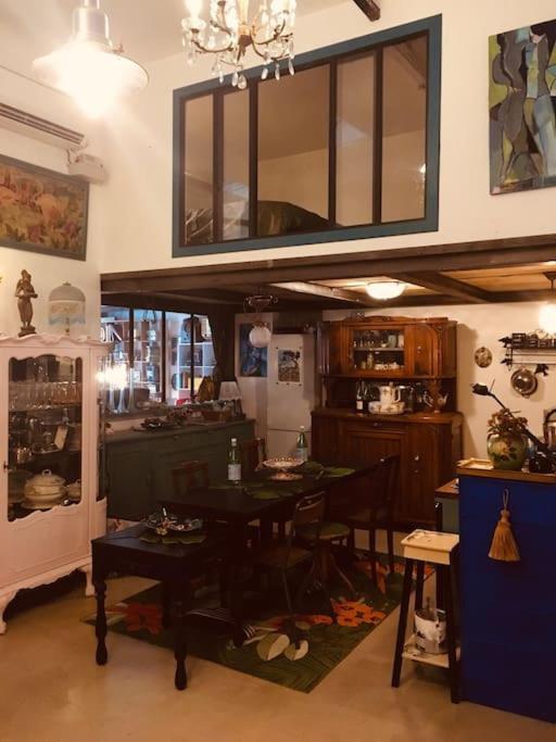 Loft D Artistes Avec Patio Au Port De ニース エクステリア 写真